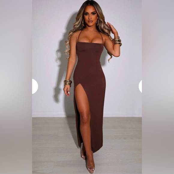 Babyboo Fashion - Victoria Maxi Dress in Chocolate - Picture 3 of 4